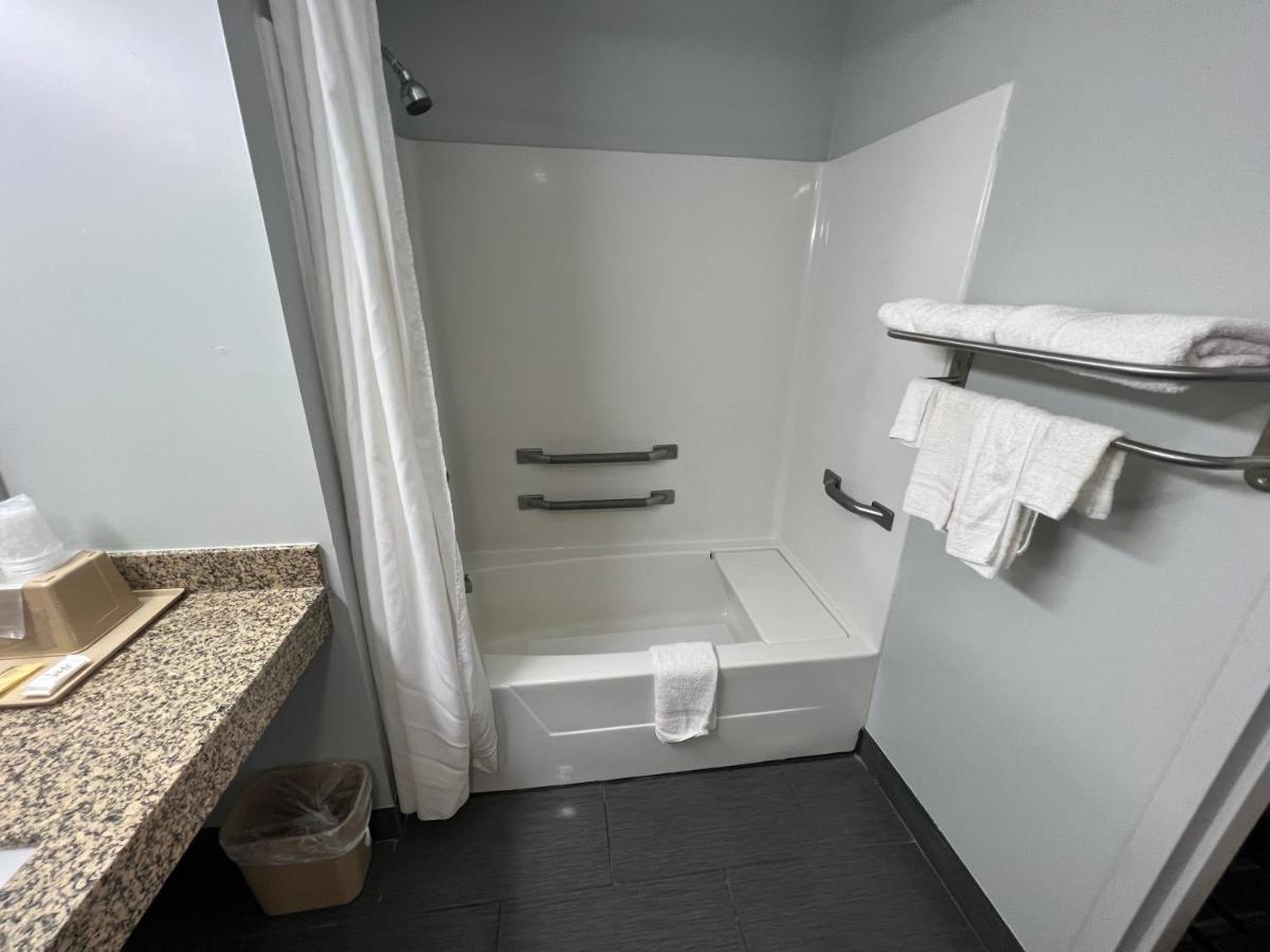 Executive Inn Pelham Luaran gambar